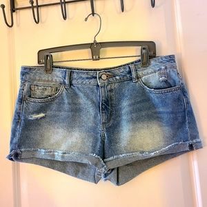 Sz 30 DL1961 Karlie Boyfriend Shorts